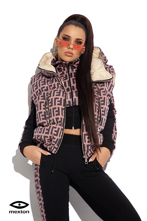 Mauve pink sleeveless down jacket with lettering print. 
