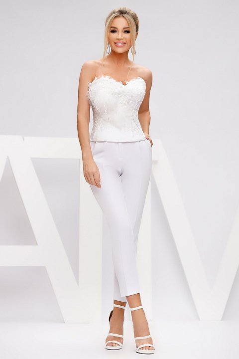Elegant white heart-shaped corset. 