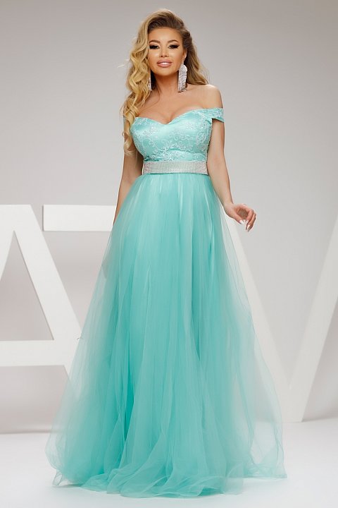 Elegant long turquoise evening dress