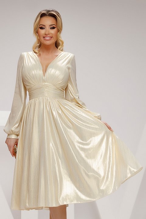 Midi dress in gold lycra, with deep V-neck and light flounces.