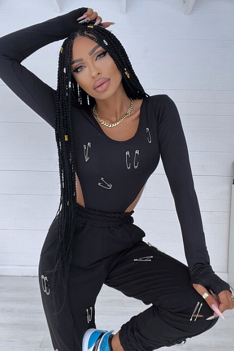 Casual set consisting of body and sports pants. Black model, with silver staple type inserts.