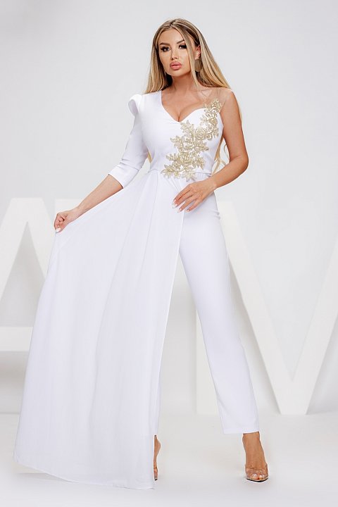 Elegant white jumpsuit with patterns