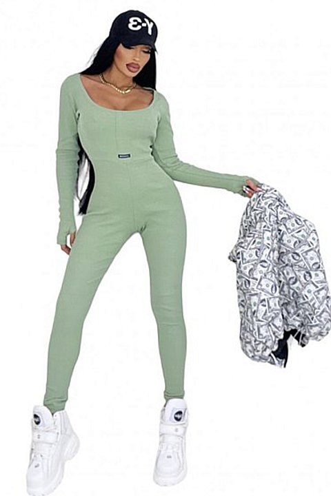 Sporty jumpsuit with thumbholes