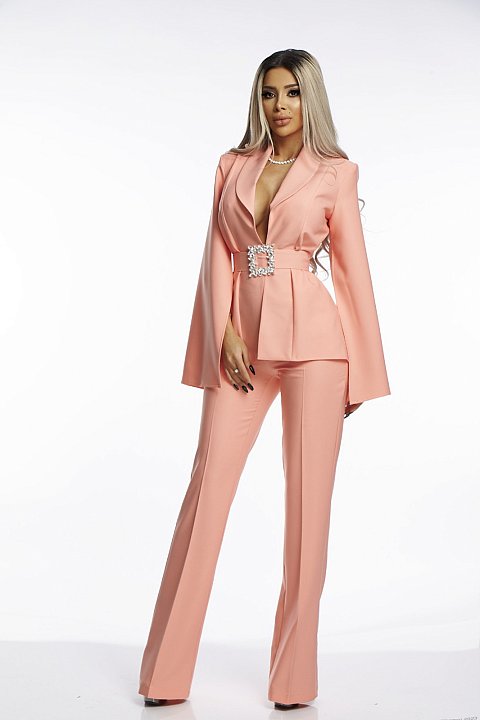 Elegant suit with jacket with open cloak sleeves