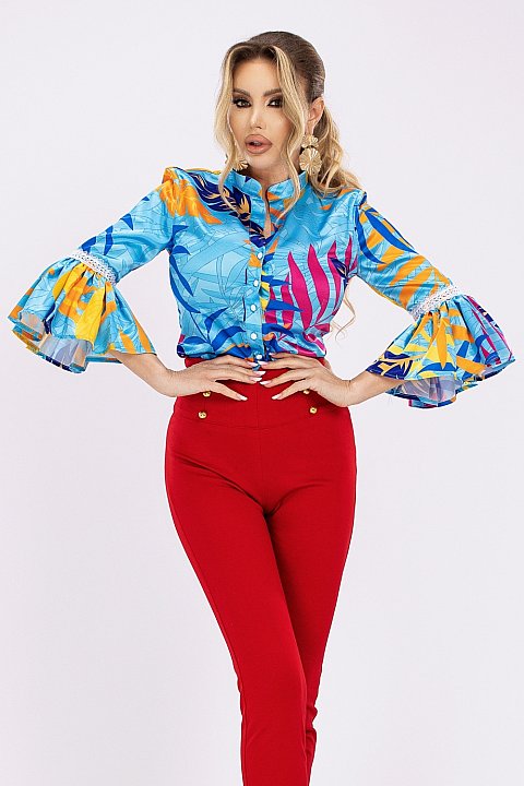 Shirt with bell sleeves