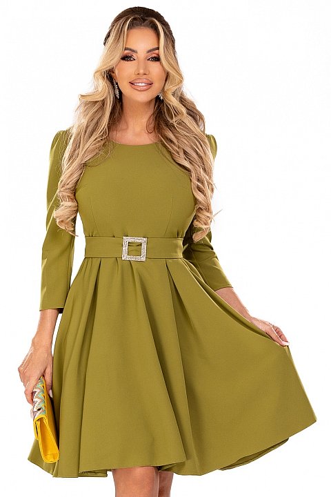 Semi-elegant casual dress with puffed shoulder straps