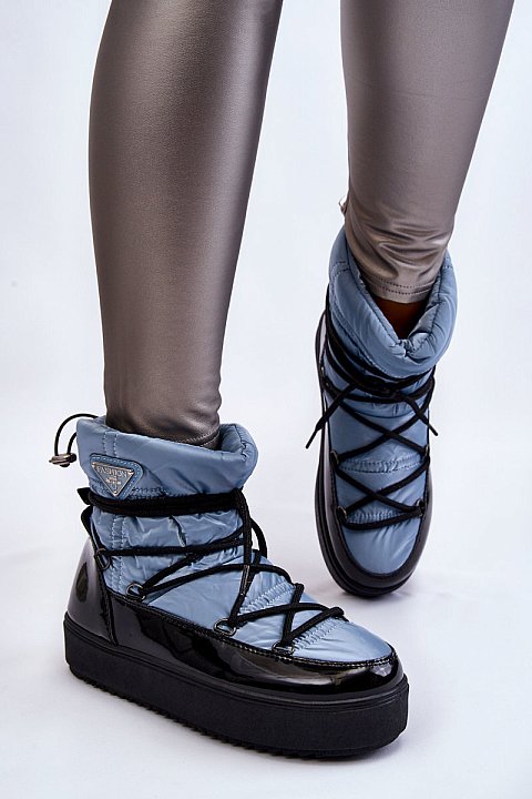 Snow boots with drawstrings