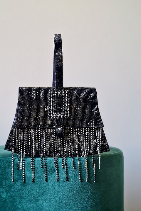 Elegant handbag with rhinestones