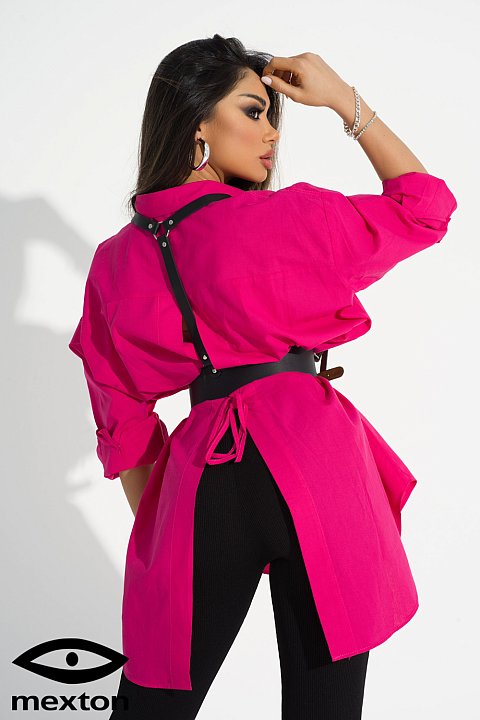 Simple easy-to-match pink shirt that is accessorized with a detachable harness. It closes in front with buttons.