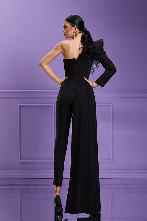 Elegant jumpsuit with jacket and train