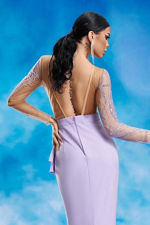 Elegant long dress with sequin trim
