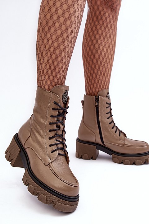 Laced ankle boots