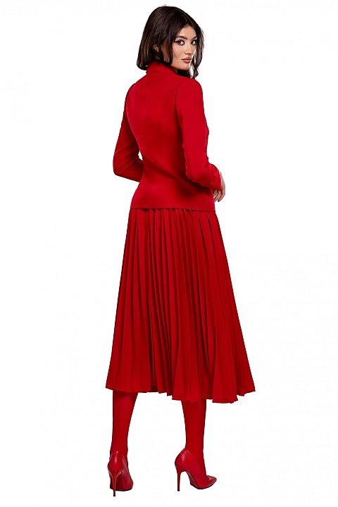 Long skirt with pleats