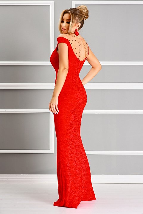 Long dress with lace inserts, red, mermaid pattern with nude tulle and pearls.