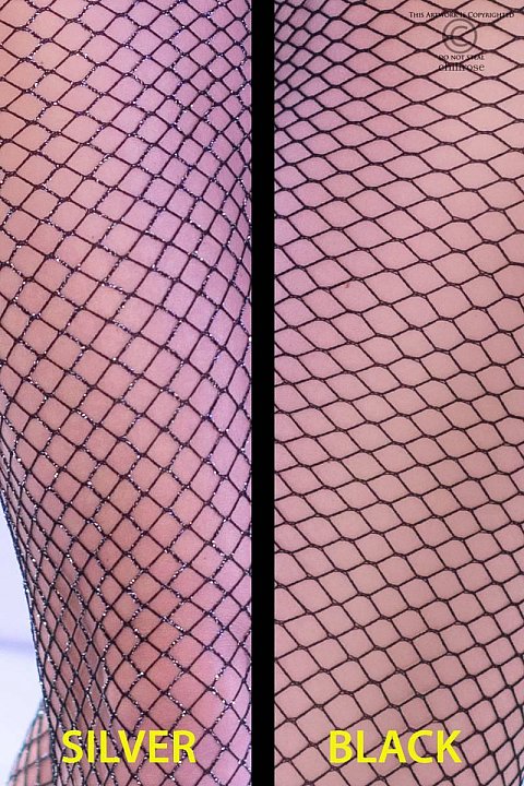 Black tights in soft medium / small mesh with flat elastic edge and reinforced toes.