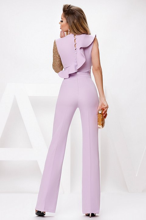 Elegant single-sleeved suit in lilac cady.